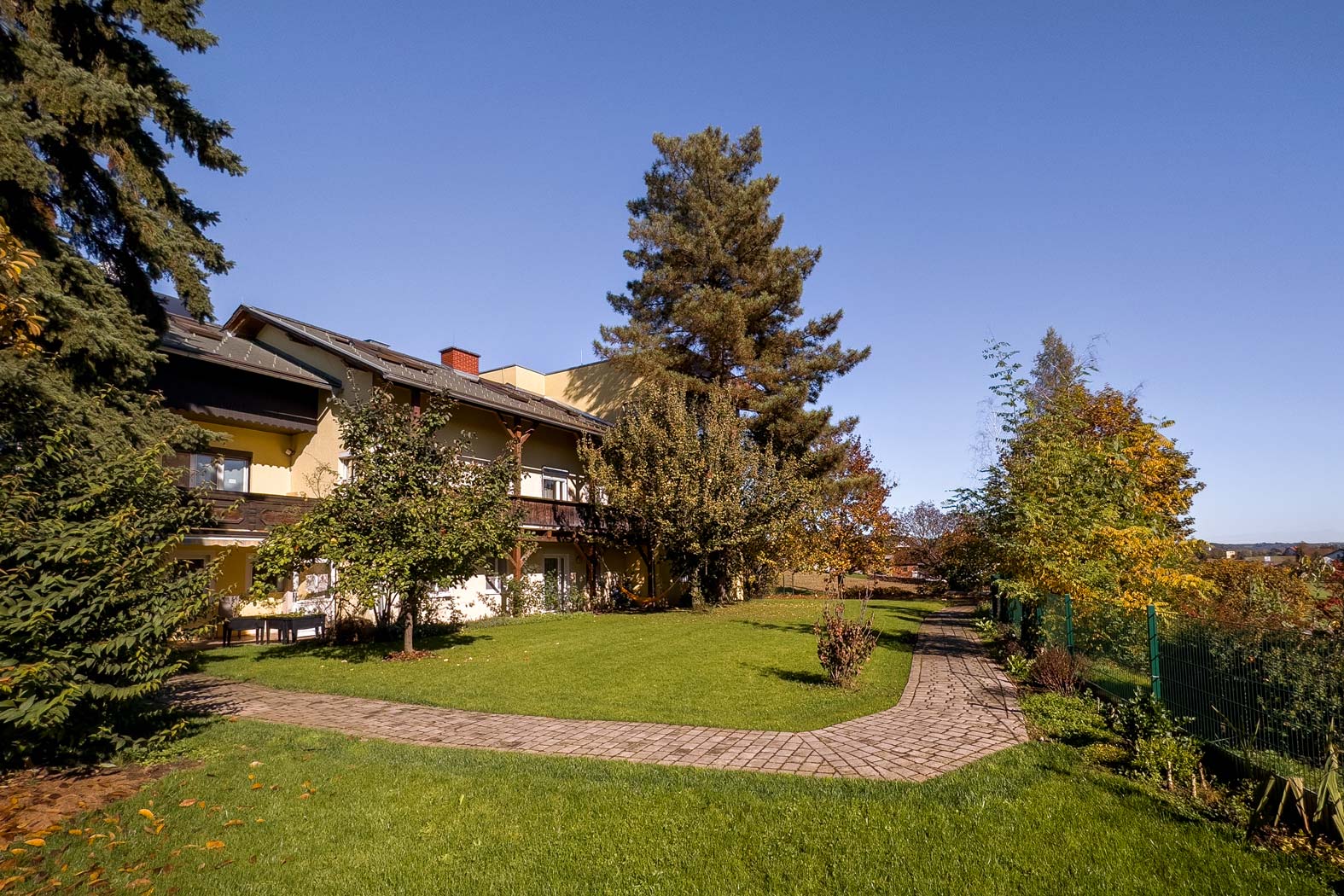 Pflegeheim Deutsch in Paldau bei Feldbach in der Südoststeiermark: Qualität in der Pflege, Ihr Seniorenheim, Altenheim, Altenpflege